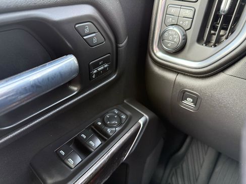 Used 2021 Chevrolet Silverado 1500 LTZ image 28