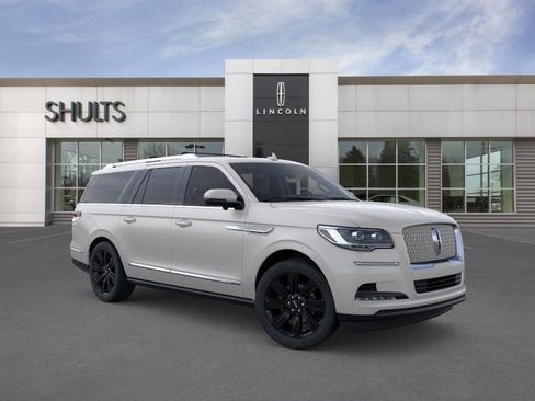 New 2024 Lincoln Navigator L Reserve image 8