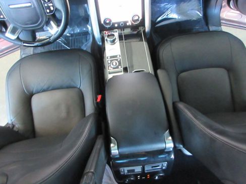 Used 2019 Land Rover Range Rover Supercharged AWD/4WD image 18