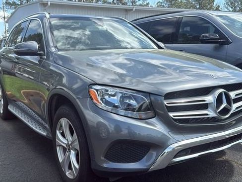 Used 2018 Mercedes-Benz GLC 300 image 2