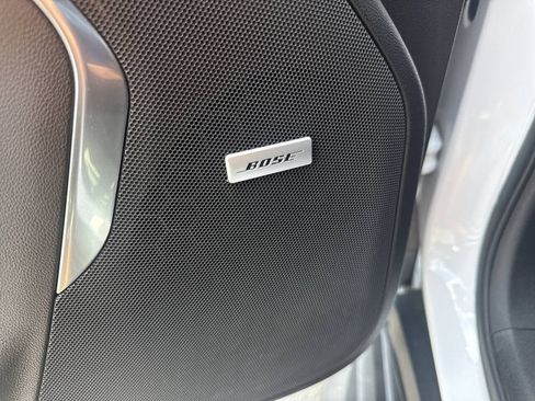 Used 2021 GMC Yukon SLT RWD image 12