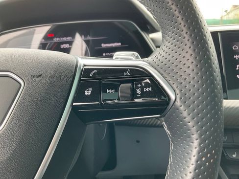 Used 2022 Audi e-tron GT Premium Plus AWD/4WD image 47