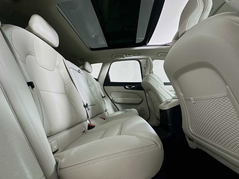 New 2026 Volvo XC60 T8 Ultra w/ Protection Package Premier image 24