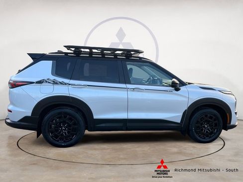 New 2026 Mitsubishi Outlander Trail Edition AWD/4WD image 2