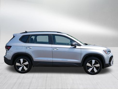 Certified 2025 Volkswagen Taos S AWD/4WD image 8
