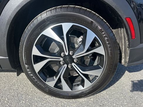 Used 2025 Ford Mustang Mach-E Select image 28