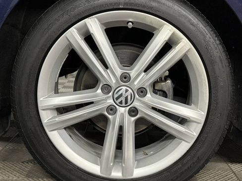 Used 2015 Volkswagen Passat 1.8T SE FWD image 24
