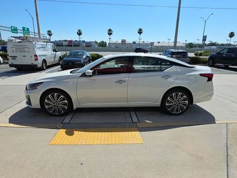 Used 2023 Nissan Altima 2.5 SL AWD/4WD image 7
