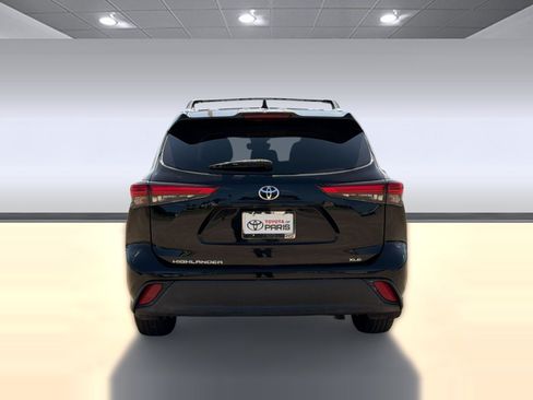 Used 2020 Toyota Highlander XLE FWD image 10