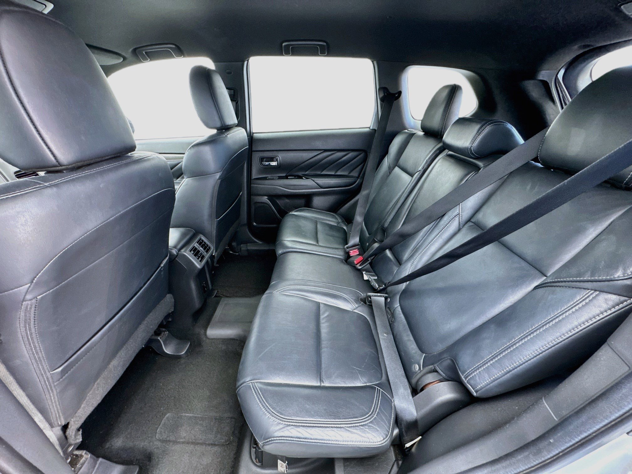 Used 2022 Mitsubishi Outlander SEL AWD/4WD image 15