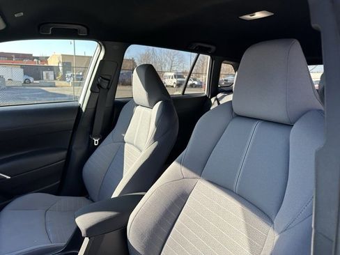 Used 2023 Toyota Corolla Cross S image 8