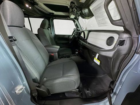 New 2026 Jeep Gladiator Sport image 29