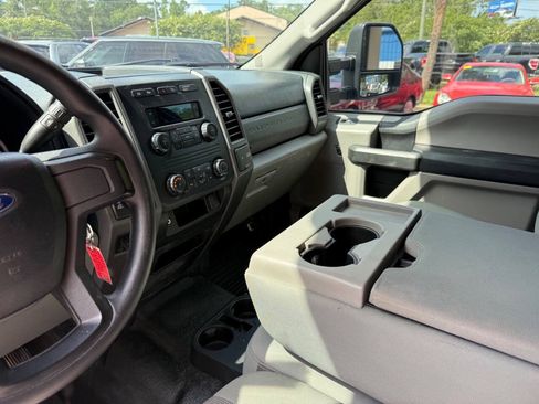Used 2019 Ford F250 XL w/ Power Equipment Group AWD/4WD image 10