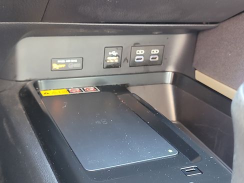 Certified 2025 Toyota Camry LE w/ Convenience Package image 25