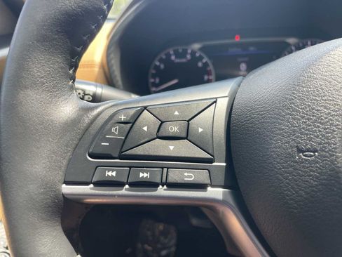 Used 2024 Nissan Sentra SV w/ SV Premium Package FWD image 16