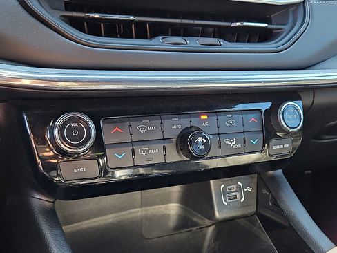 Used 2022 Jeep Compass High Altitude image 18