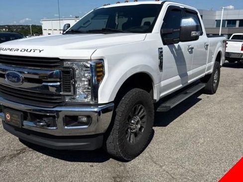 Used 2019 Ford F250 XLT w/ XLT Premium Package AWD/4WD image 1