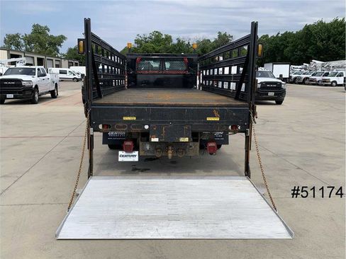 Used 2016 Ford F650 2WD Crew Cab Super Duty image 12