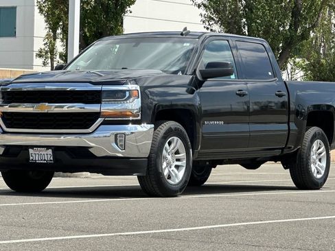Used 2018 Chevrolet Silverado 1500 LT w/ All Star Edition RWD image 8