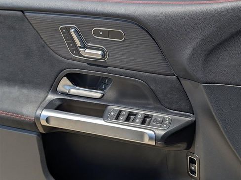 Certified 2025 Mercedes-Benz GLB 35 AMG 4MATIC image 27