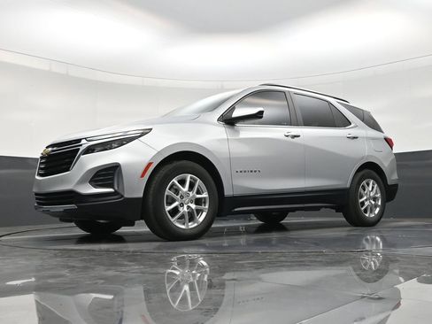 Used 2022 Chevrolet Equinox LT FWD image 21