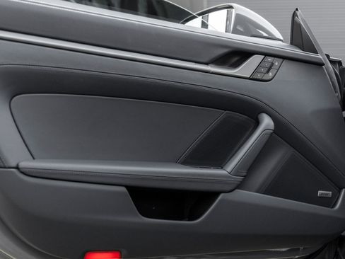 Certified 2025 Porsche 911 Carrera RWD image 23