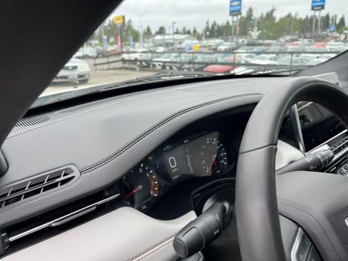 Used 2025 Jeep Compass Limited AWD/4WD image 35
