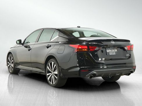 Used 2020 Nissan Altima 2.5 SR w/ Premium Package AWD/4WD image 3