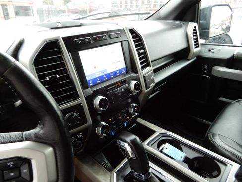 Used 2019 Ford F150 Lariat w/ Equipment Group 502A Luxury image 15