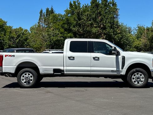 Used 2023 Ford F350 XLT w/ FX4 Off-Road Package AWD/4WD image 3