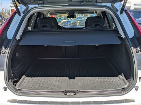 Certified 2023 Volvo XC60 B5 Ultimate w/ Protection Package Premier FWD image 13