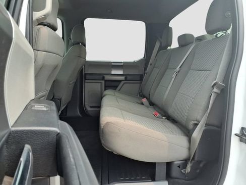 Used 2017 Ford F250 XLT w/ XLT Premium Package AWD/4WD image 19