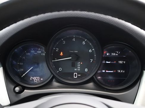 Certified 2024 Porsche Macan w/ Premium Plus Package AWD/4WD image 27