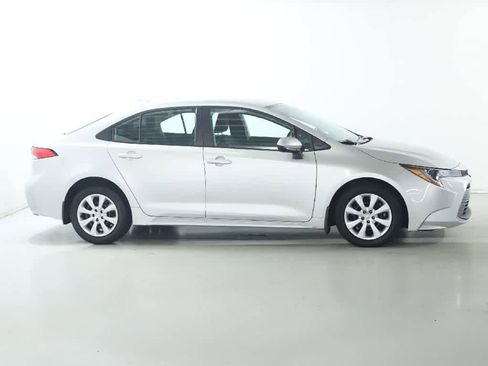 Used 2023 Toyota Corolla LE w/ Carpet Mat Package (TMS) FWD image 11