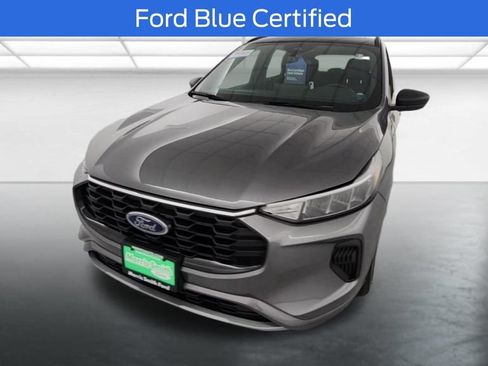 Used 2023 Ford Escape ST-Line w/ Tech Pack #1 AWD/4WD image 2