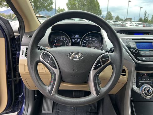 Used 2013 Hyundai Elantra GLS w/ Preferred Pkg FWD image 34