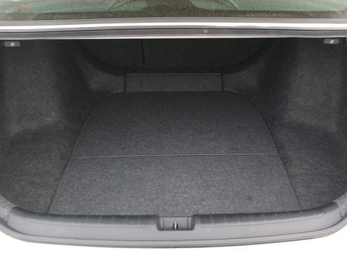 Used 2018 Honda Accord EX-L image 10