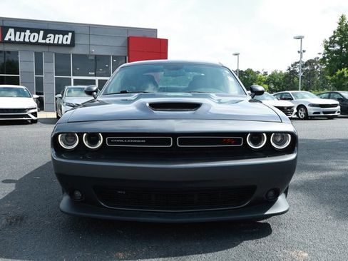 Used 2019 Dodge Challenger R/T RWD image 2