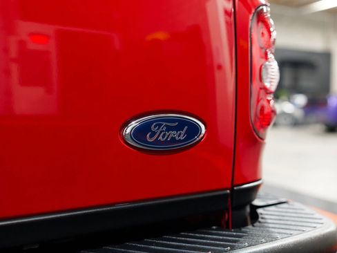 Used 1999 Ford F150 Lightning image 23