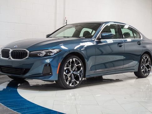 Used 2025 BMW 330i Sedan RWD image 4