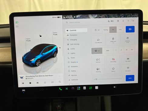 Used 2023 Tesla Model Y Long Range AWD/4WD image 19