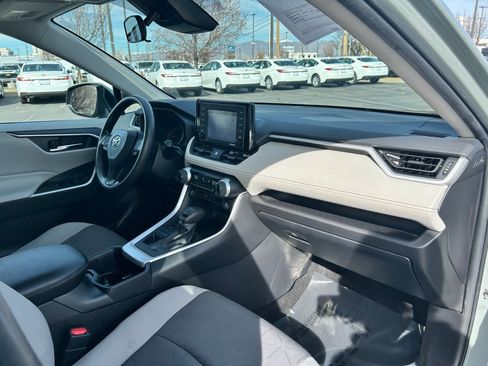 Certified 2022 Toyota RAV4 XLE w/ Convenience Package image 27