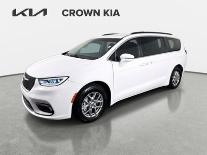 Used 2021 Chrysler Pacifica Touring