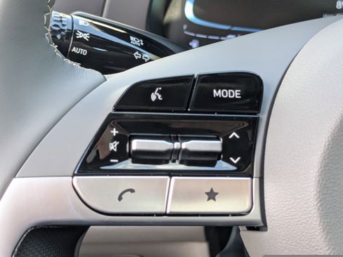 New 2025 Hyundai Elantra Sport image 21