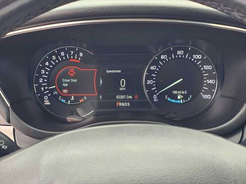 Used 2019 Lincoln MKC Select w/ Select Plus Package FWD image 26