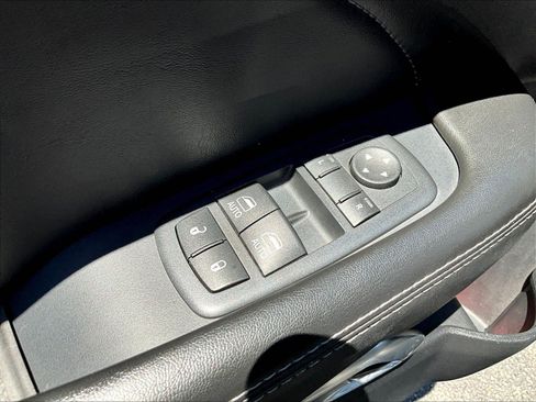 Used 2016 Dodge Challenger R/T Scat Pack w/ Leather Interior Group RWD image 35