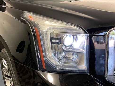 Used 2019 GMC Yukon Denali w/ Denali Ultimate Package RWD image 26