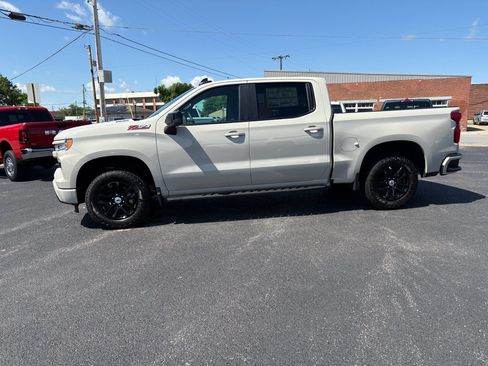 New 2026 Chevrolet Silverado 1500 RST w/ Convenience Package II AWD/4WD image 3