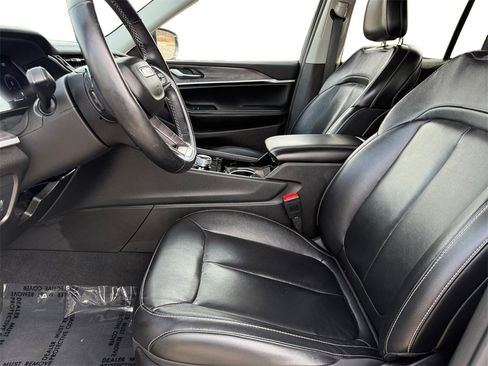 Used 2022 Jeep Grand Cherokee Limited image 8