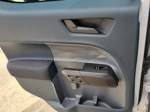 Certified 2024 Ford Maverick XL image 12